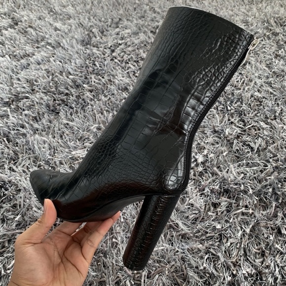 Snakeskin boots - Picture 4 of 4